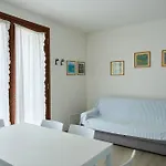 Appartamenti Villa Paola-Pochi Passi Dal Mare-Zona Piazza Aurora-Lido Di Jesolo