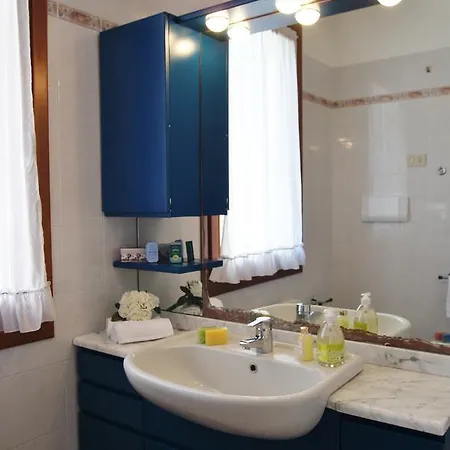 Paola-pochi Passi Dal Mare-zona Piazza Aurora-lido Di Appartamento Lido di Jesolo