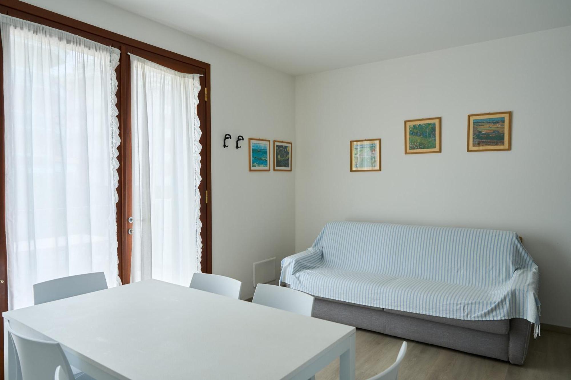 Paola-pochi Passi Dal Mare-zona Piazza Aurora-lido Di Lido di Jesolo