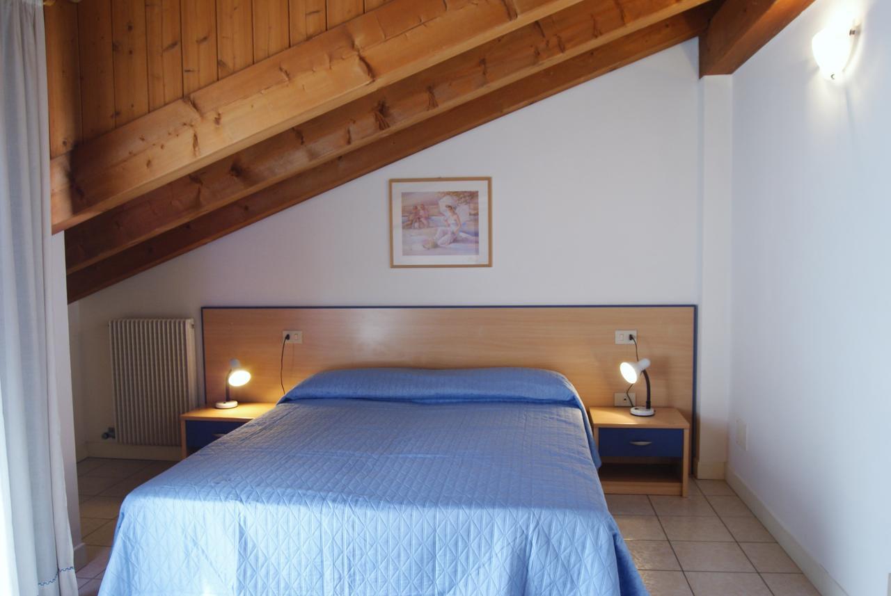 Paola-pochi Passi Dal Mare-zona Piazza Aurora-lido Di Apartment